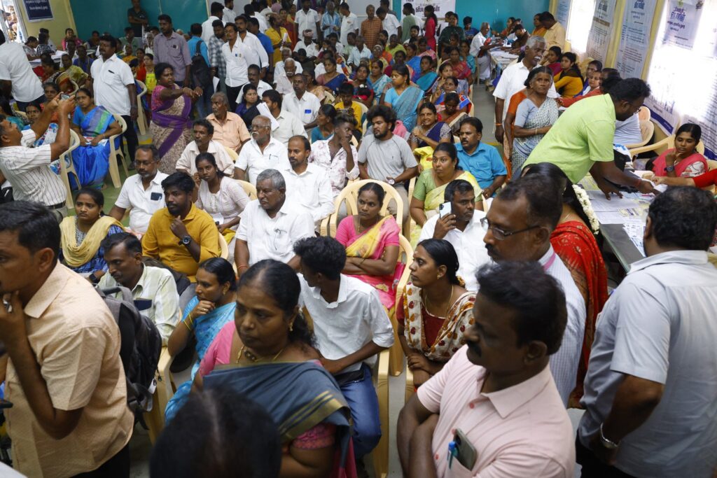 Hon’ble Karur MLA Thiru. V. Senthil Balaji, along with District Collector Thiru. Thangavel, IAS, interacting with the public and receiving petitions during the #UngaludanStalin special grievance redressal camp held at Rasi Murugan Mahal, Kadapparai Panchayat, Karur district.