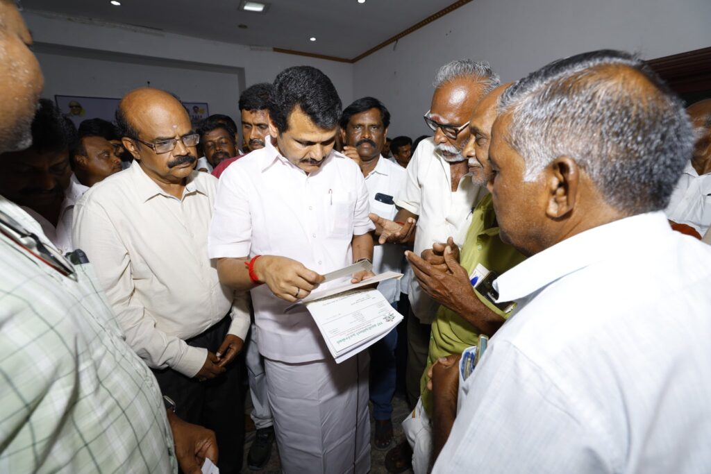 As part of the #UngaludanStalin initiative launched by Hon’ble CM Thalapathy M.K. Stalin to deliver essential services to people’s doorsteps, a special camp was held on 30-07-2025 at PSR Marriage Hall, Andankovil East, Karur. I received petitions from local residents.
