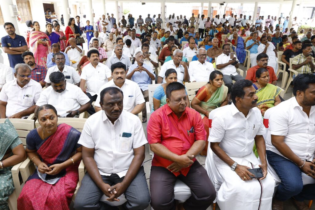 With the blessings of Hon’ble Chief Minister Thalapathy M.K. Stalin, I inaugurated the MEDEXP 2025 Medical Expo and Free Medical Camp today at Kongu Marriage Hall, Karur. This event was organized by Smarteventz, in collaboration with over 30 private hospitals from Karur and Coimbatore. The programme aims to provide the public with access to quality healthcare services and medical awareness. The event was graced by the presence of Dr. C. Palanivelu, Founder of Coimbatore GEM Hospital, Hon’ble Aravakurichi MLA Thiru. P.R. Elango, Dr. V.P. Senthilkumar, Dr. L.T. Loganathan, social activist Thiru. Atlas Nachimuthu, representatives of local bodies, and members of the public - V. Senthil Balaji