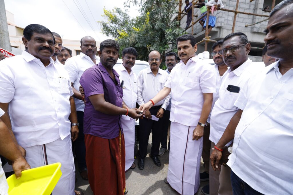 In line with the directive of our Party Leader and Hon’ble Chief Minister of Tamil Nadu, Thalapathy M.K. Stalin, electric garbage collection vehicles were provided to the Andankoil East Panchayat in Karur. The initiative also included the distribution of uniforms and essential equipment to sanitation guards and workers, reaffirming our commitment to public hygiene and community welfare. The event was attended by Karur District Collector Mr. M. Thangavel, I.A.S., Hon’ble MLAs, local body representatives, and members of the public - V. Senthil Balaji