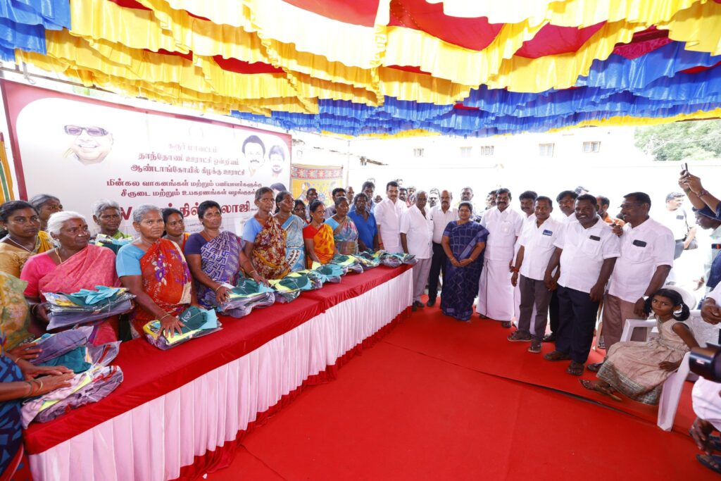 In line with the directive of our Party Leader and Hon’ble Chief Minister of Tamil Nadu, Thalapathy M.K. Stalin, electric garbage collection vehicles were provided to the Andankoil East Panchayat in Karur. The initiative also included the distribution of uniforms and essential equipment to sanitation guards and workers, reaffirming our commitment to public hygiene and community welfare. The event was attended by Karur District Collector Mr. M. Thangavel, I.A.S., Hon’ble MLAs, local body representatives, and members of the public - V. Senthil Balaji