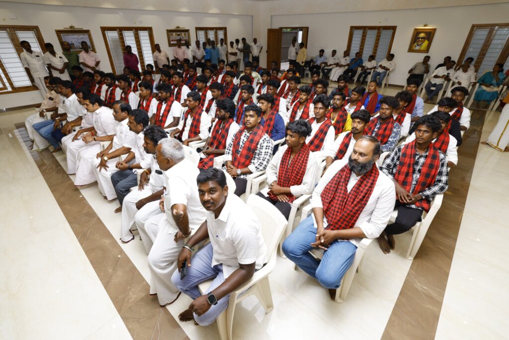 With the firm belief that Tamil Nadu must stand tall under the leadership of the Hon’ble Chief Minister Thalapathy M.K. Stalin, over 100 individuals, including members from AIADMK, AMMK, various other parties, and new voters from Mopperipalayam Town Panchayat, Sulur North Union, Coimbatore South District, have today joined the DMK, embracing its progressive vision and leadership.